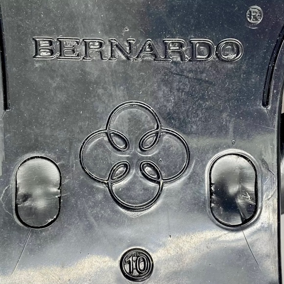 Bernardo Jelly Thong Sandals in Black/Cork/Silvertone Size 10 - Picture 2 of 7